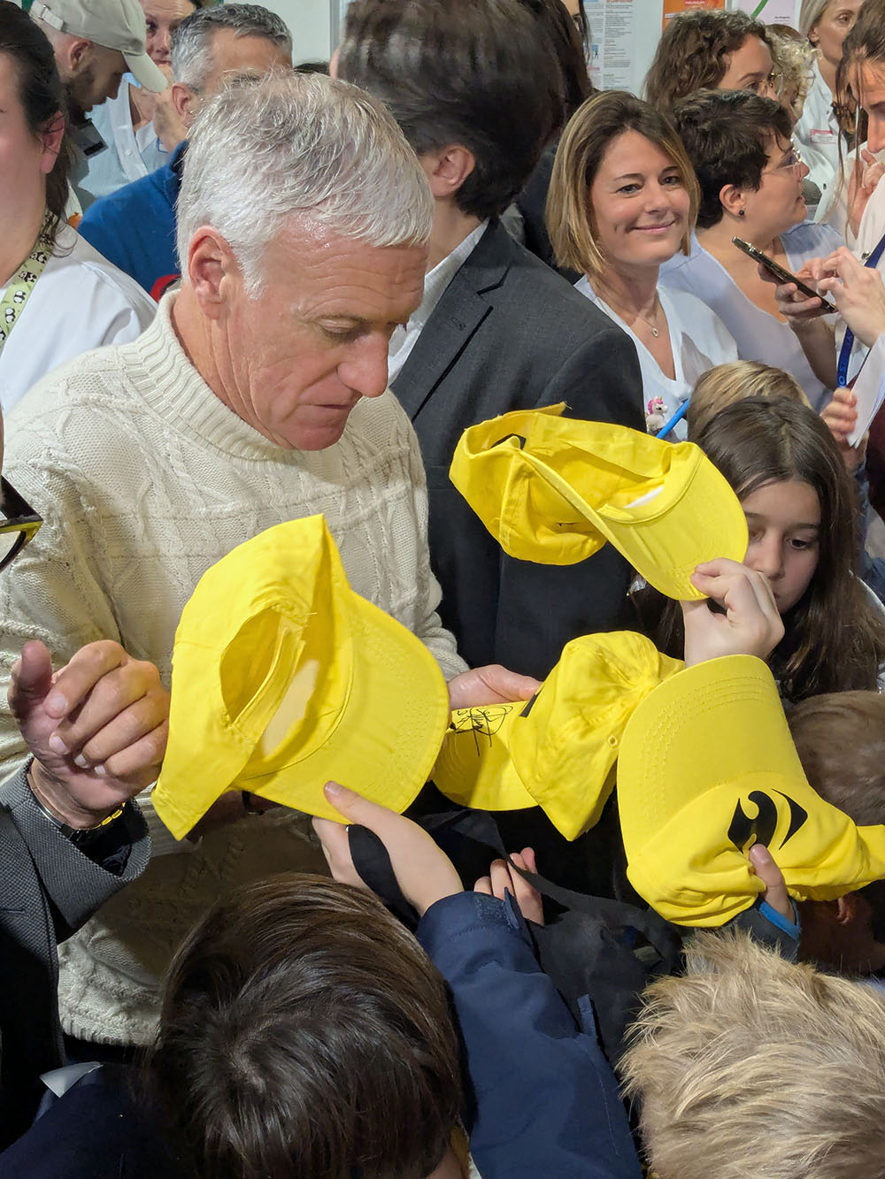 Les JSA présents pour le lancement de lopération pièces jaunes